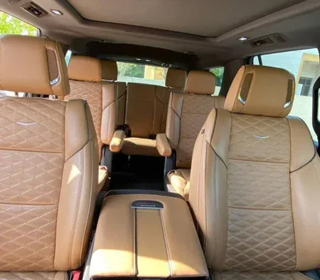 Cadillac Escalade 2023 in Dubai — photo 4