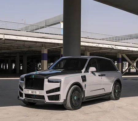 Rolls-Royce Cullinan Mansory 2023 — аренда в Дубае — фото 4