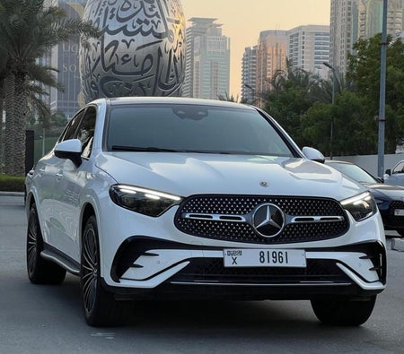 Mercedes-Benz GLC 300 2025 — аренда в Дубае — фото 2