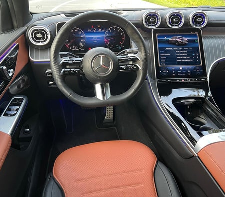 Mercedes-Benz GLC 300 2025 — аренда в Дубае — фото 3