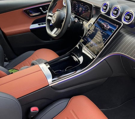 Mercedes-Benz GLC 300 2025 — аренда в Дубае — фото 7