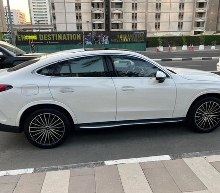 Mercedes-Benz GLC 300 2025 — аренда в Дубае — фото 10