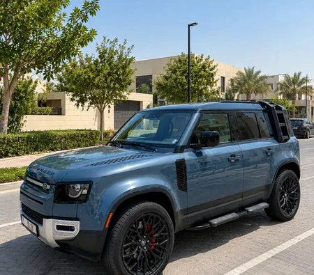 Land Rover Defender 2023 in Dubai — photo 7