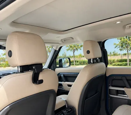 Land Rover Defender 2023 in Dubai — photo 3
