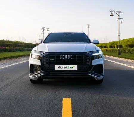 Audi Q8 2023 in Dubai — photo 2