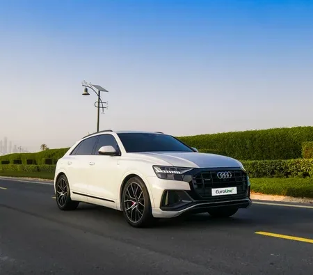 Audi Q8 2023 in Dubai — photo 7
