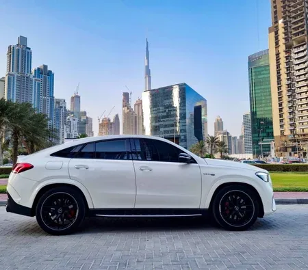 Mercedes-Benz AMG GLE 63 2023 — аренда в Дубае — фото 5