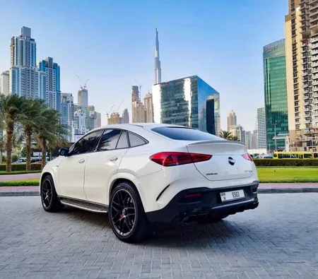 Mercedes-Benz AMG GLE 63 2023 — аренда в Дубае — фото 6